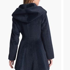 NWT The Trina Turk Amelia coat Alpaca & Wool blend
